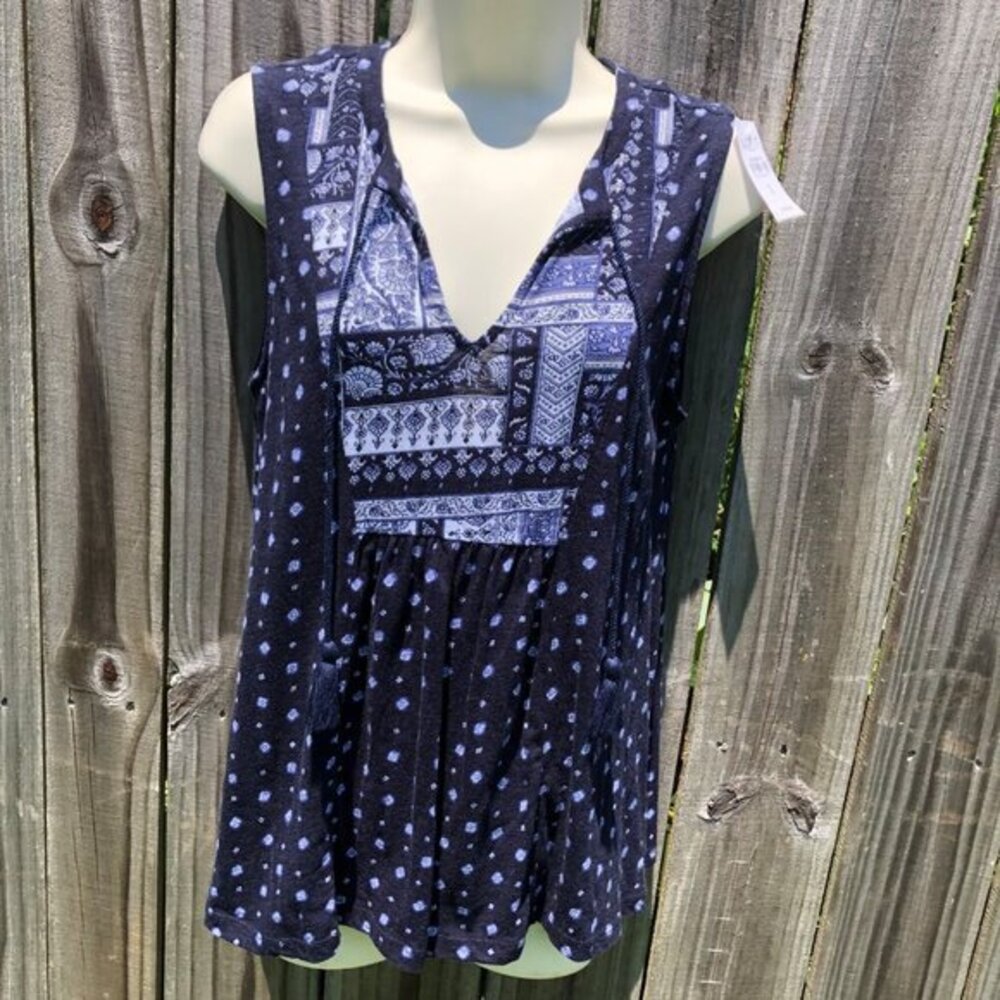 Ann Taylor Loft NWT Small Sleeveless Top Blouse V Neck Blue White Paisley Tank